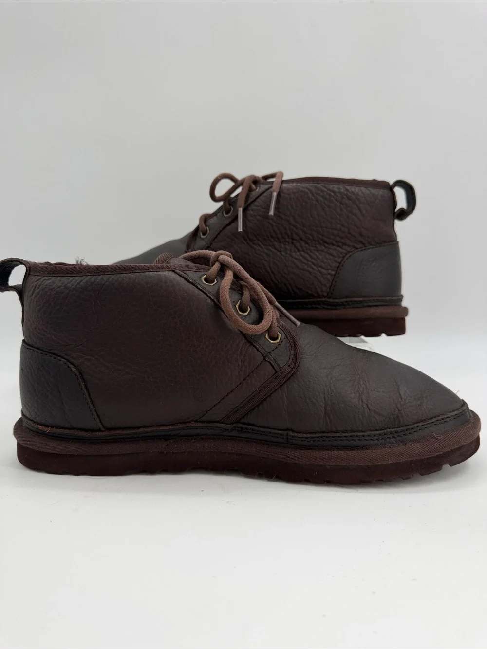 UGG neumel dark